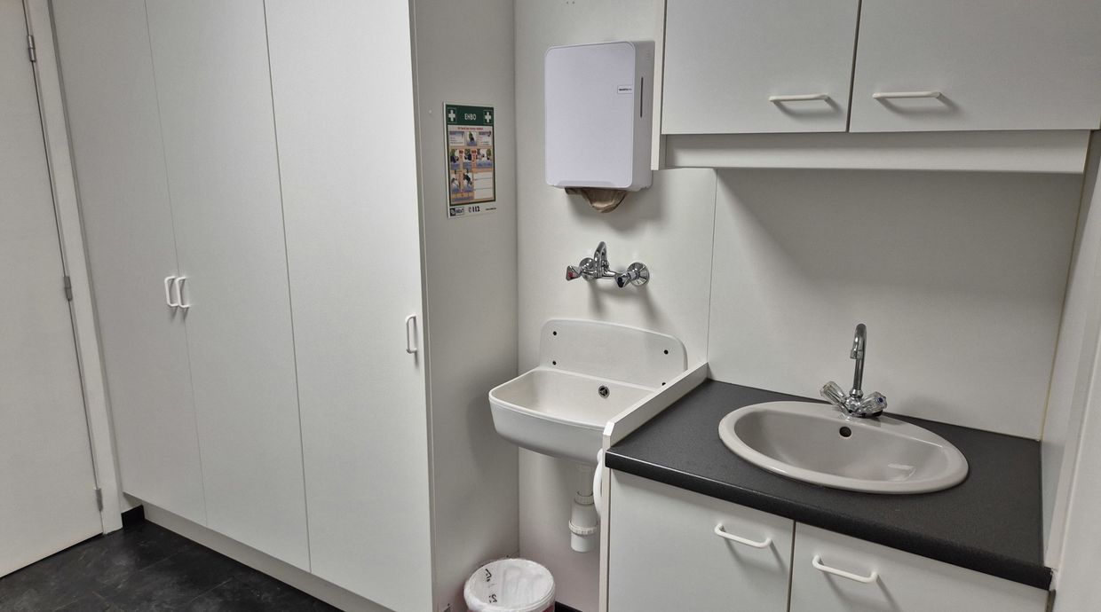 Industrieel gebouw te koop in Oudsbergen