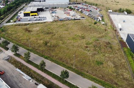 Industrieel terrein te koop in Genk