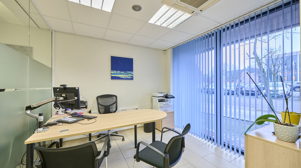 Kantoor te koop in Bree