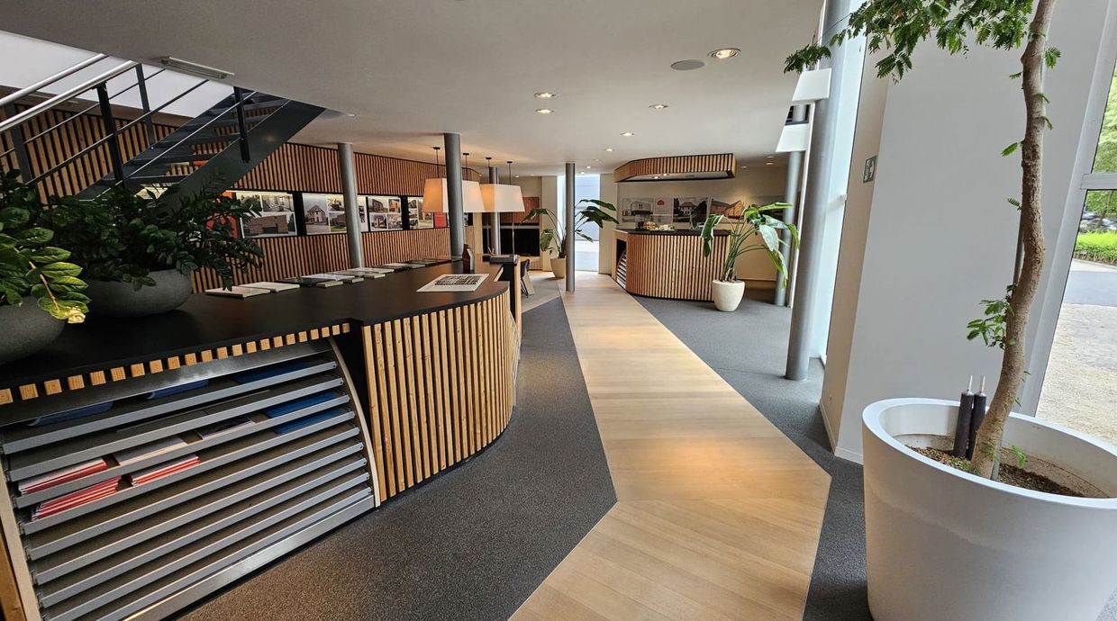 Kantoorgebouw te huur in Genk