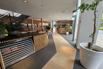 Kantoorgebouw te huur in Genk