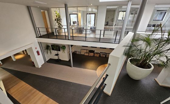 Kantoorgebouw te huur in Genk