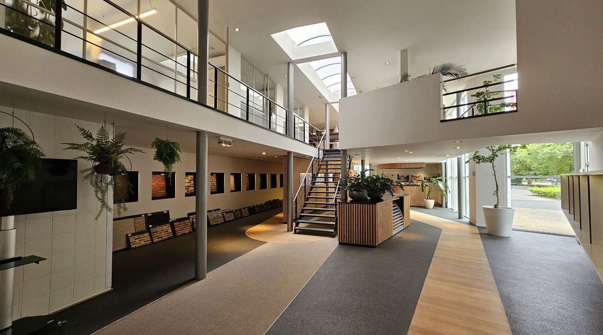 Kantoorgebouw te huur in Genk