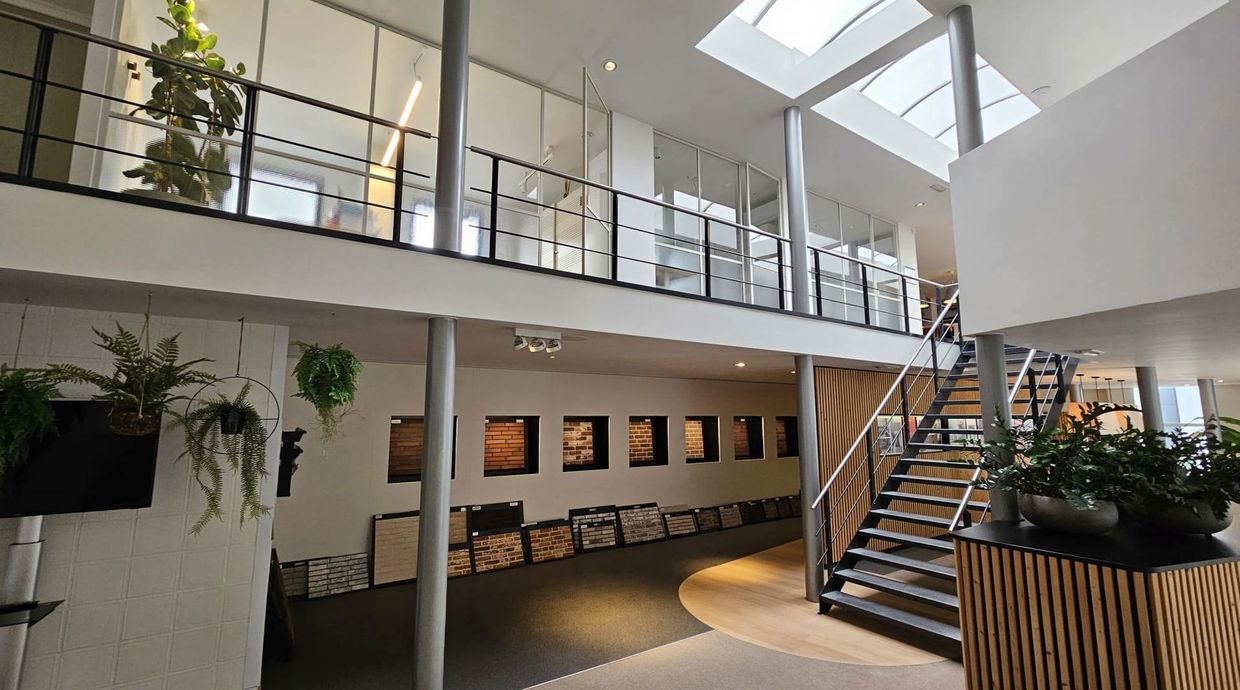 Kantoorgebouw te huur in Genk