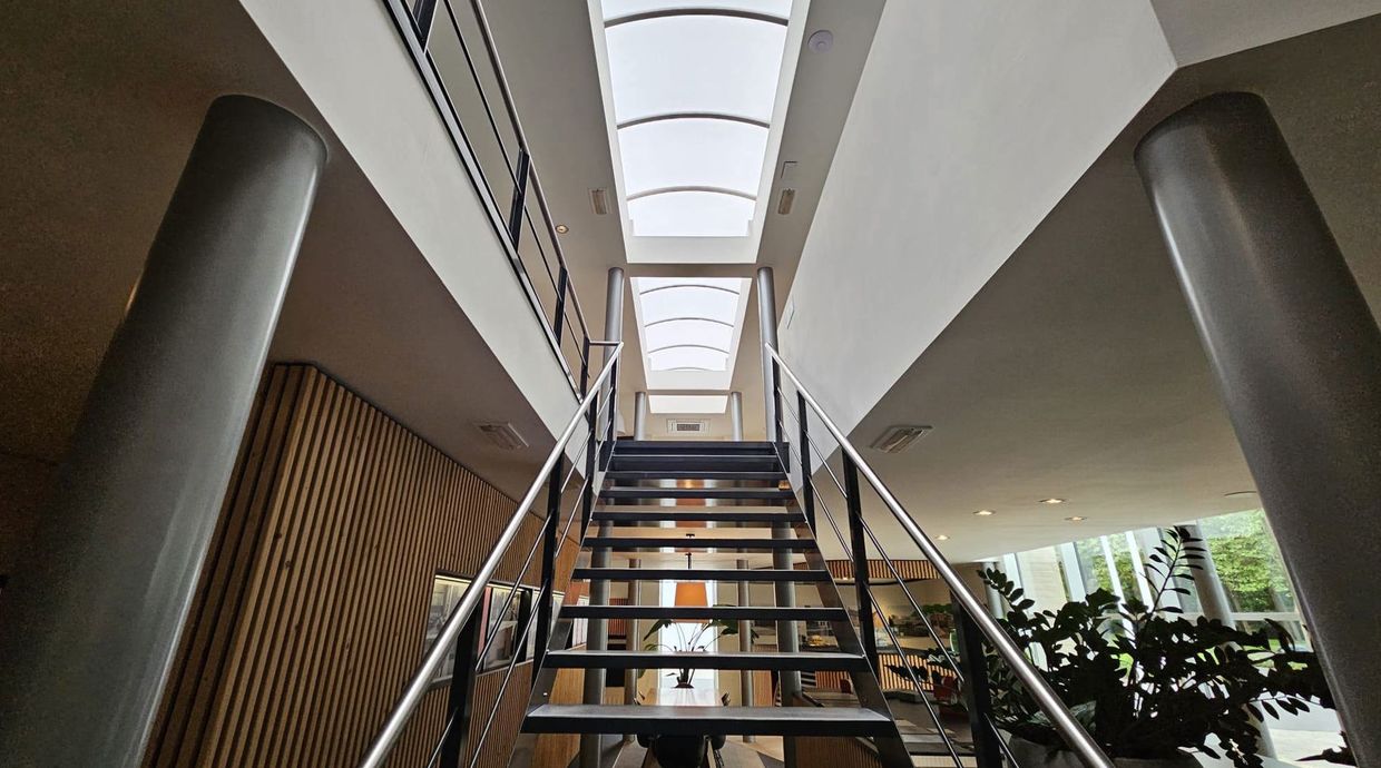 Kantoorgebouw te huur in Genk