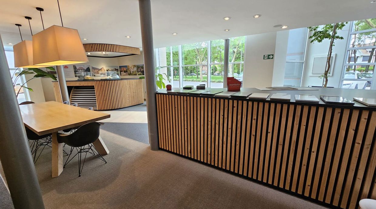 Kantoorgebouw te huur in Genk