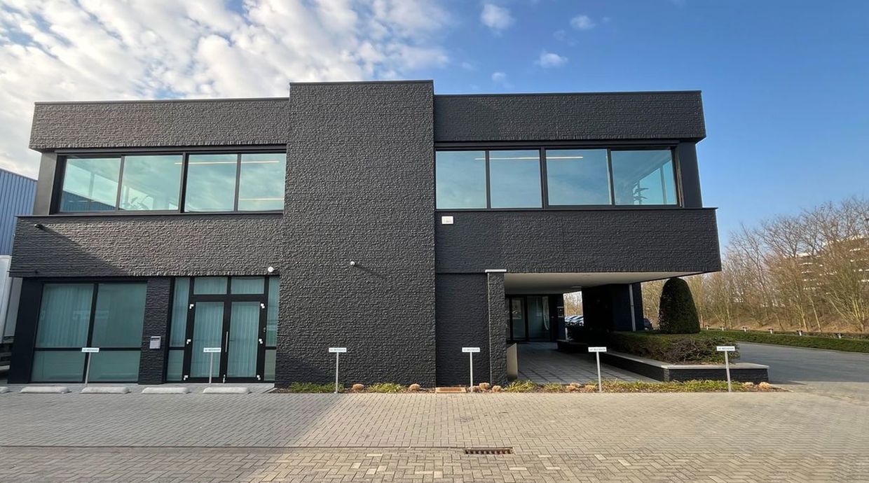 Kantoorgebouw te huur in Hasselt