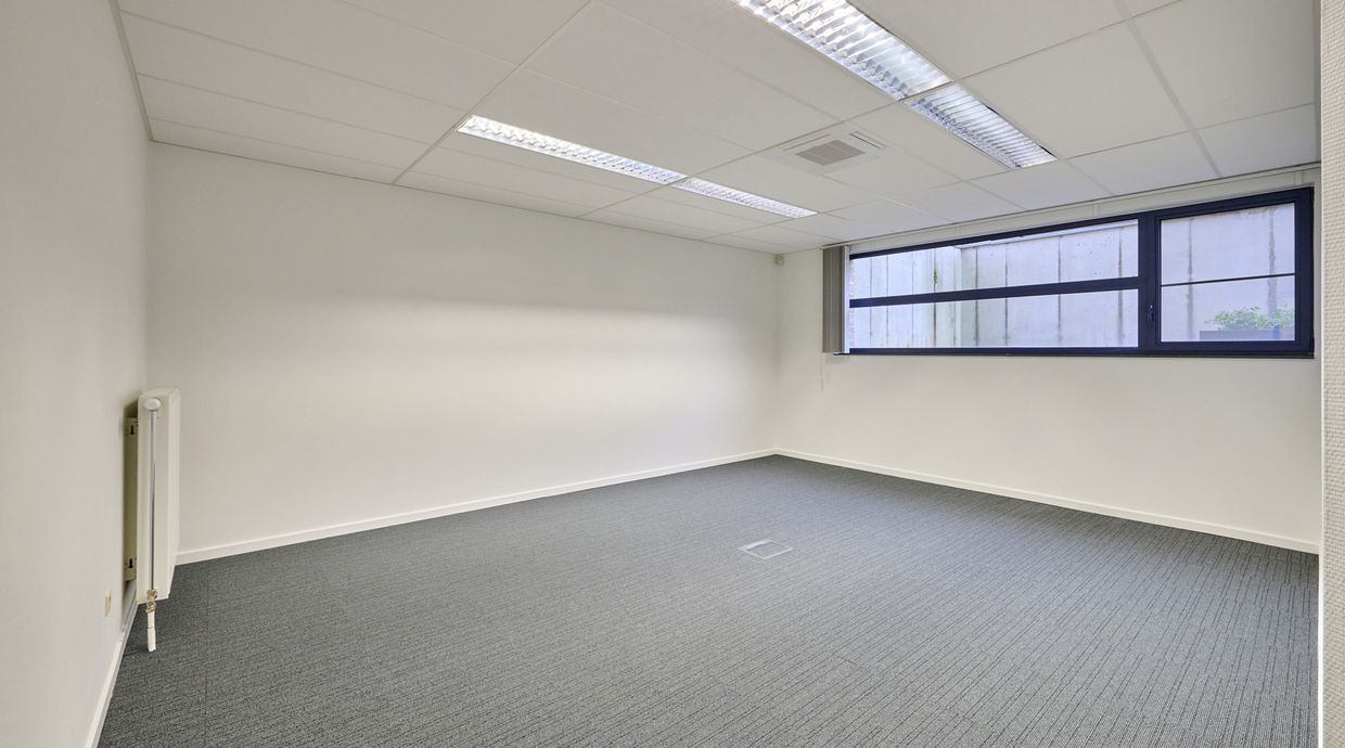 Kantoorgebouw te huur in Houthalen-Helchteren