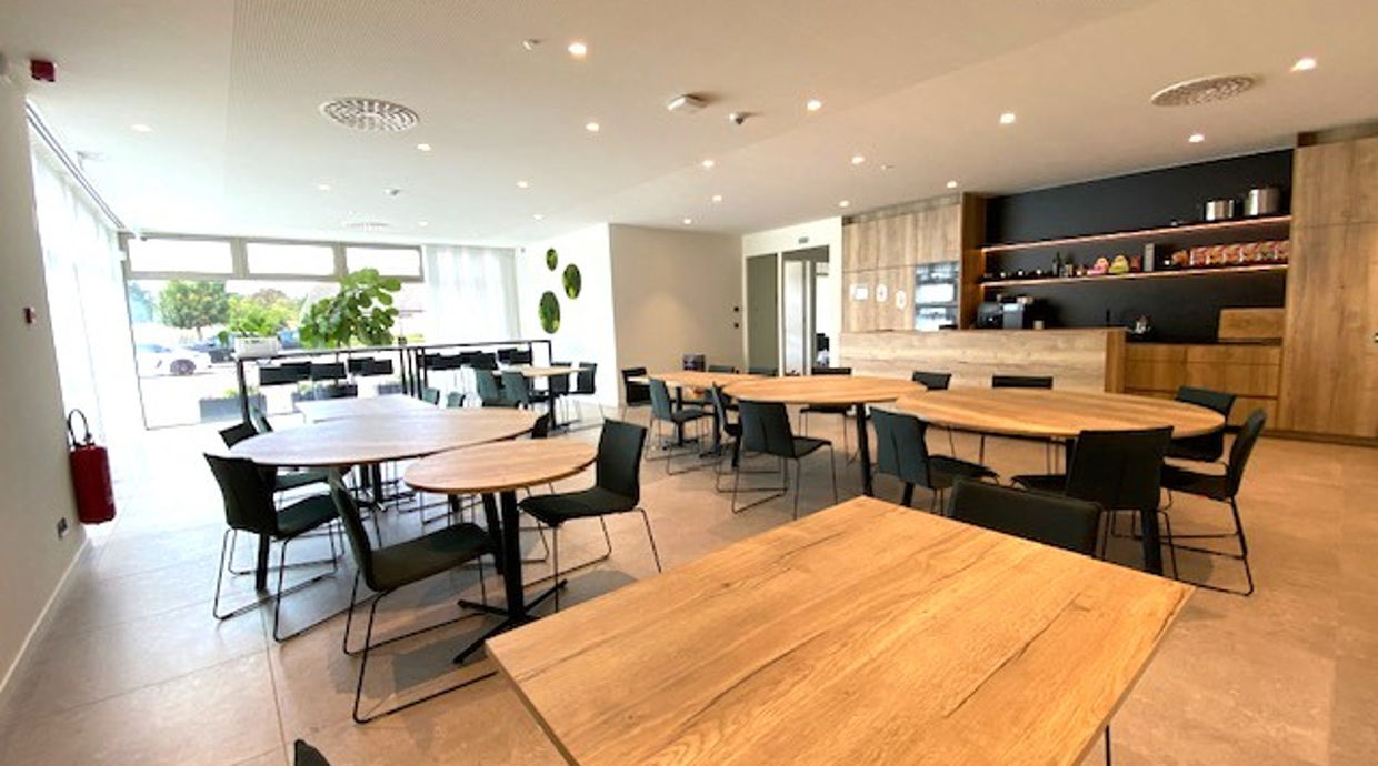 Kantoorgebouw te huur in Westerlo