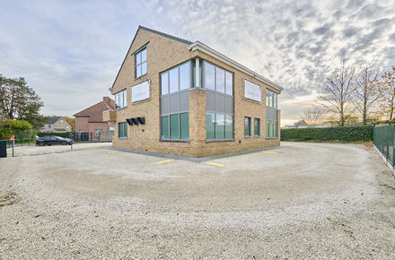 Kantoorgebouw te koop in Hasselt