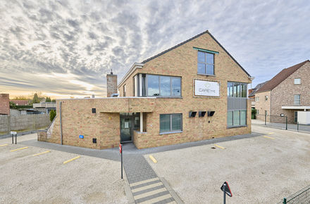 Kantoorgebouw te koop in Hasselt