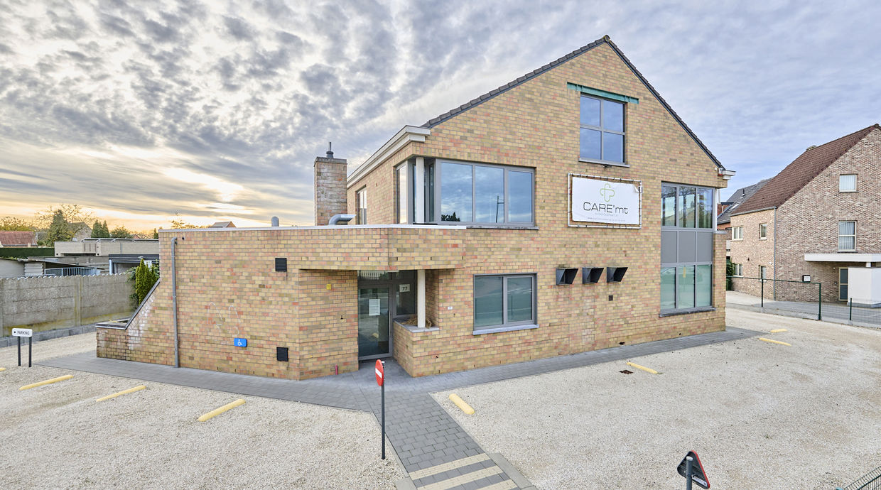 Kantoorgebouw te koop in Hasselt