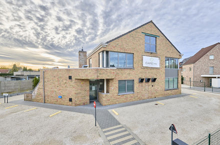 Kantoorgebouw te koop in Hasselt