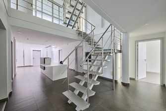 Kantoorgebouw te koop in Hasselt