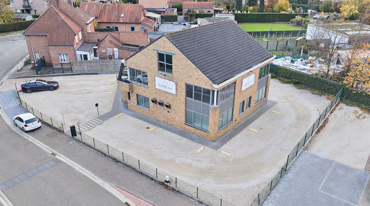 Kantoorgebouw te koop in Hasselt