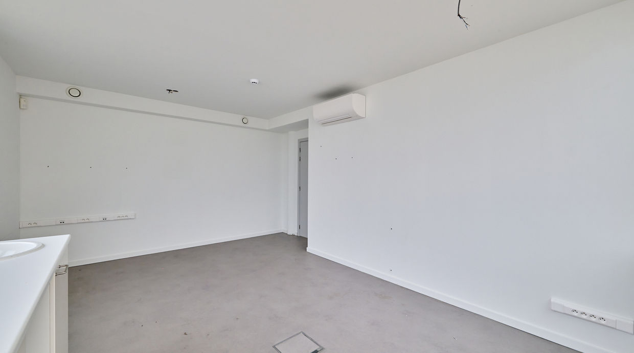 Kantoorgebouw te koop in Hasselt