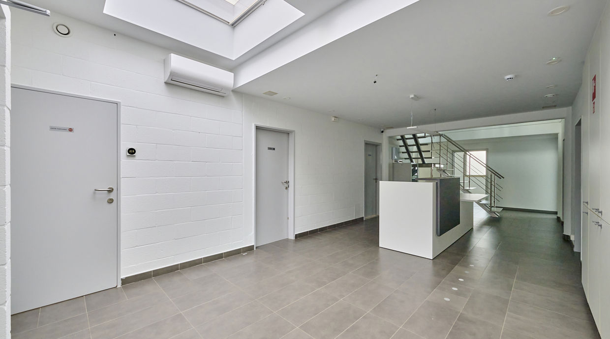 Kantoorgebouw te koop in Hasselt