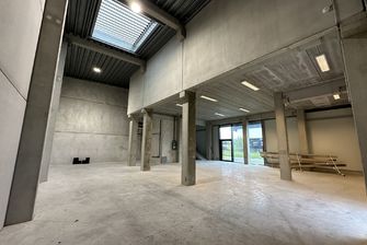 Kantoren & magazijn te huur in Diepenbeek