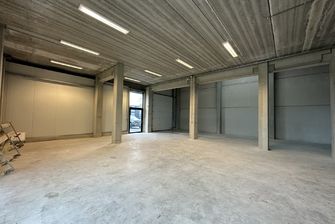 Kantoren & magazijn te huur in Diepenbeek
