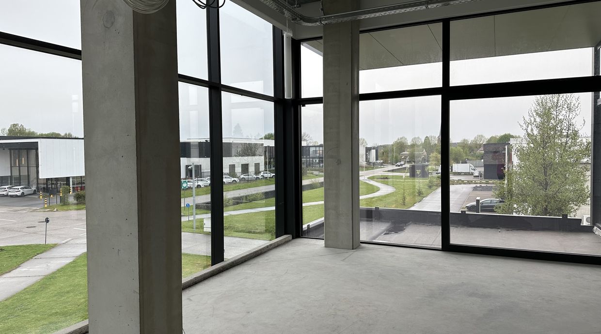 Kantoren & magazijn te huur in Diepenbeek