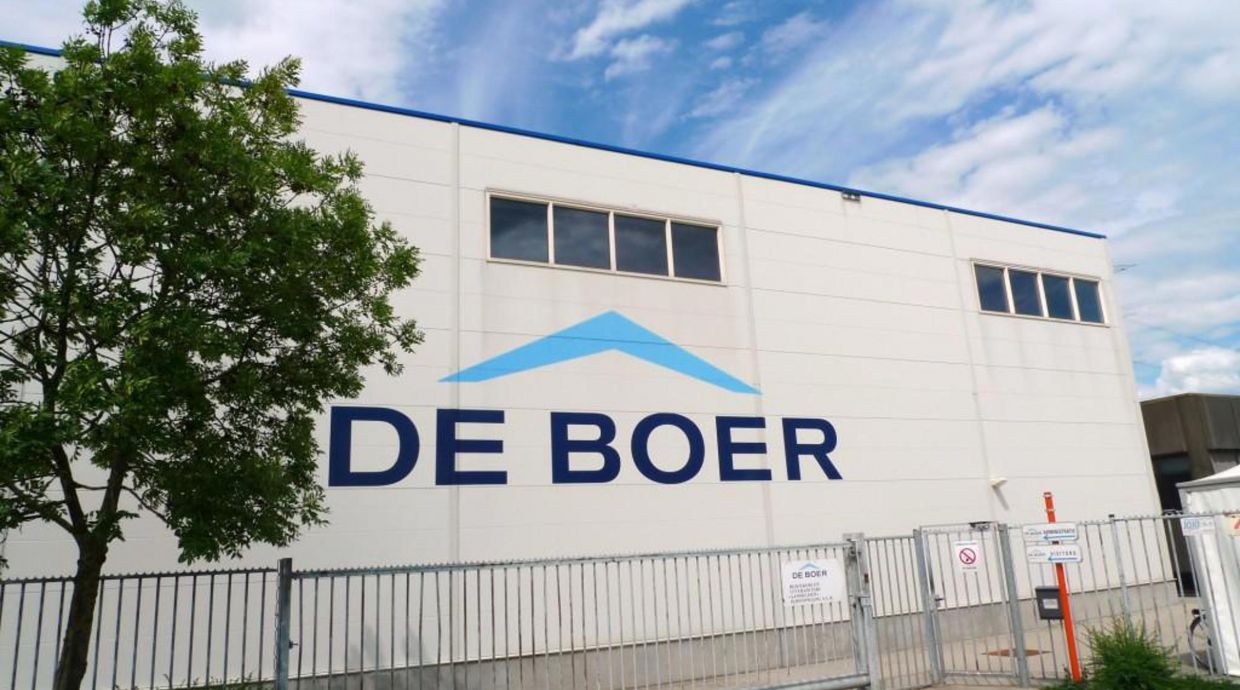 Kantoren & magazijn te koop in Bree