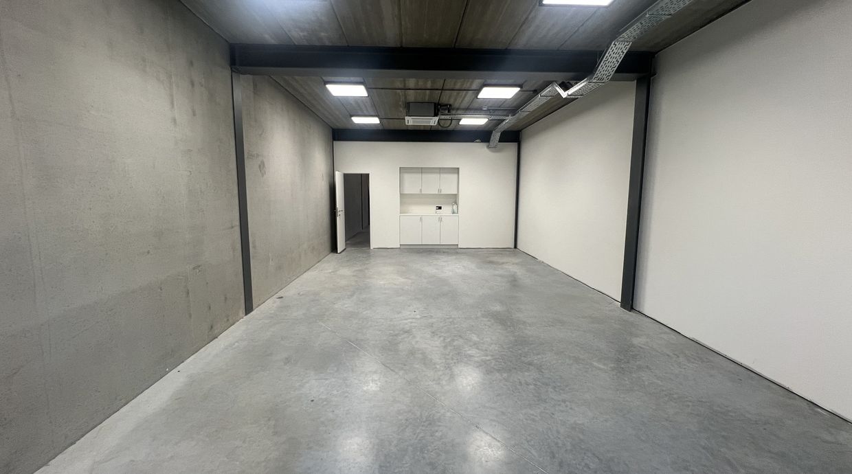 Kmo-unit te koop in Genk