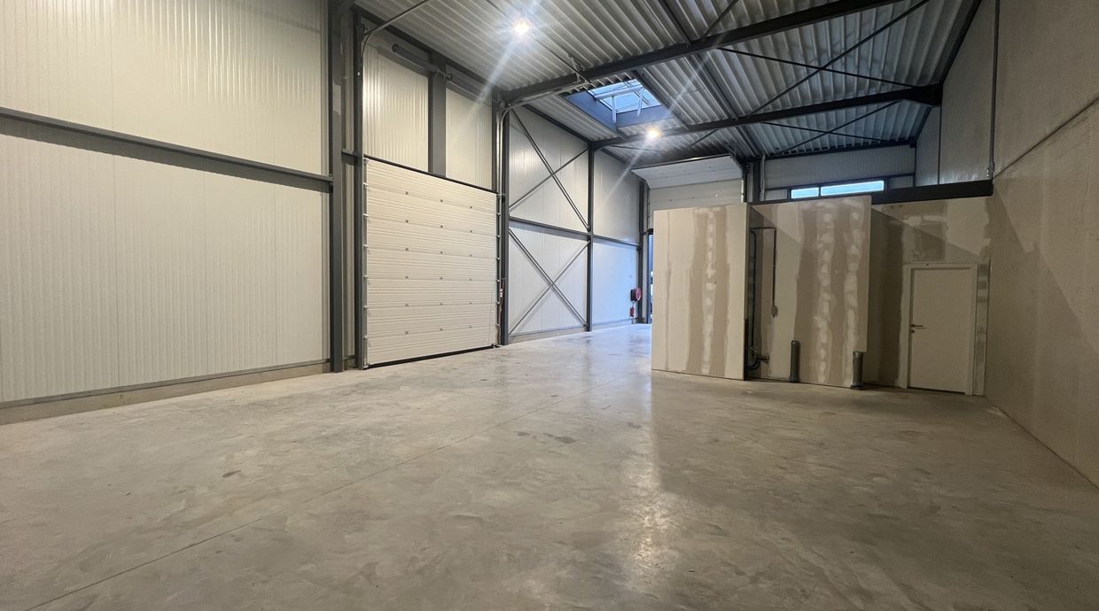 Kmo-unit te koop in Genk